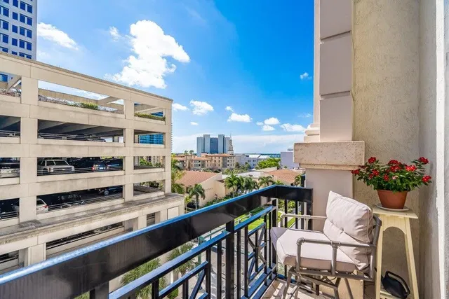 One City Plaza Unit 418 photo 14