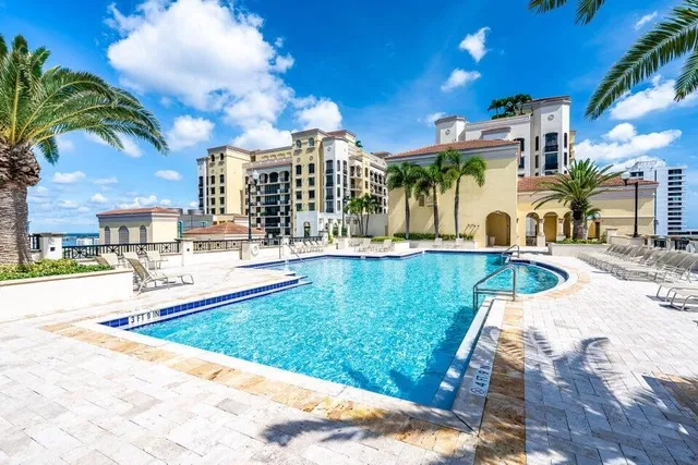 One City Plaza Unit 418 photo 23