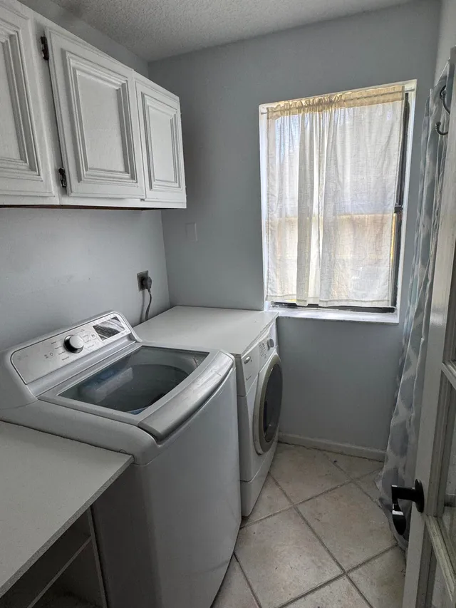 Residence photo 18