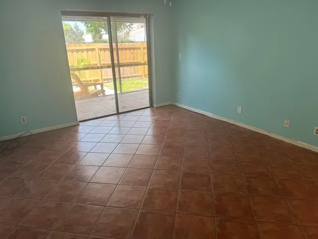 Residence photo 28