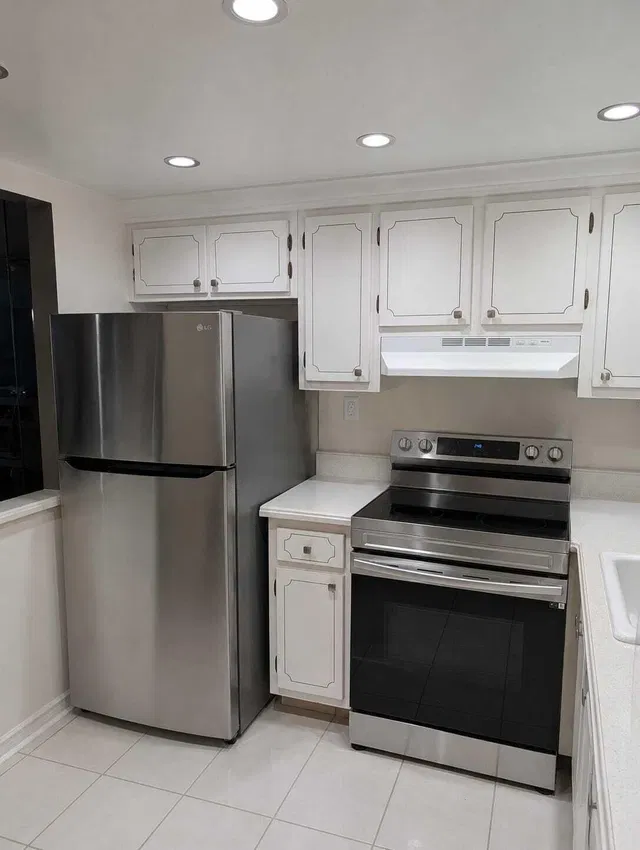 Unit 218 photo 5