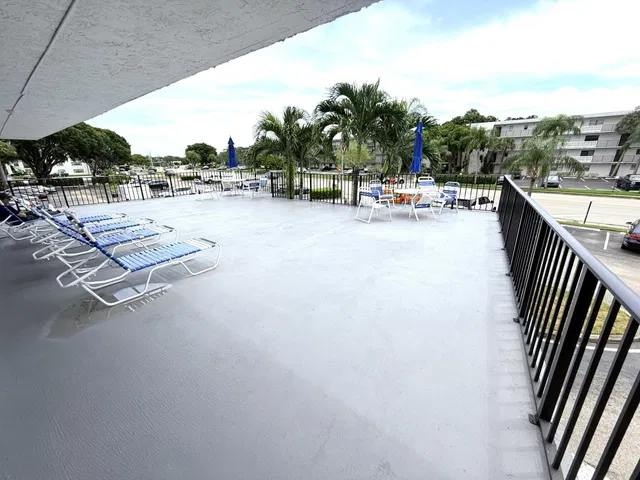 Unit 218 photo 14