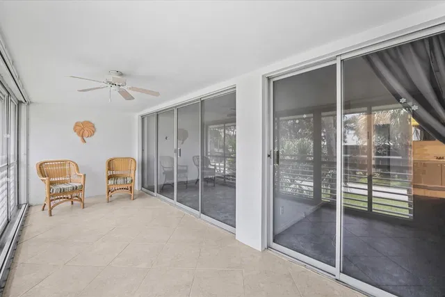  Unit 203M photo 32