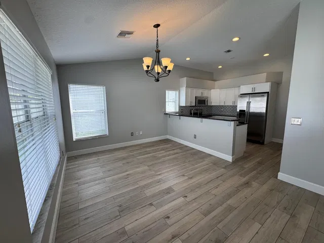Residence photo 11
