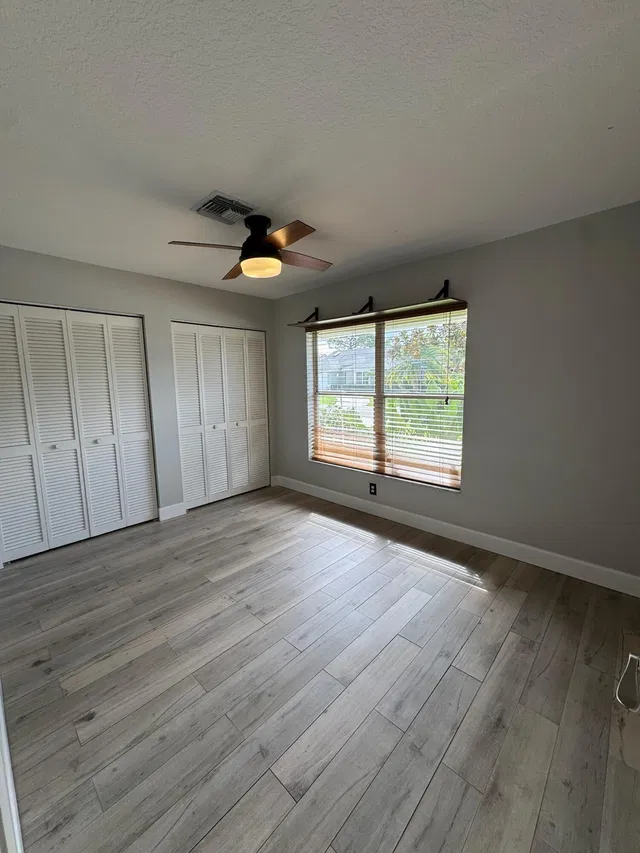 Residence photo 17