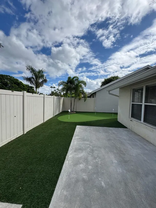 Residence photo 30