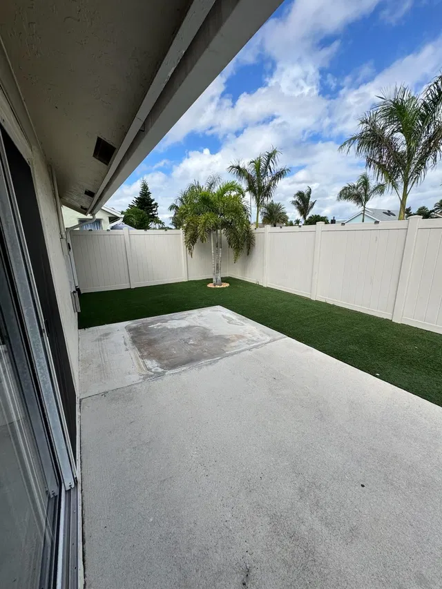 Residence photo 31