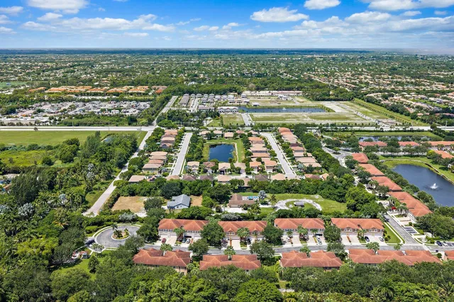 Residence photo 11