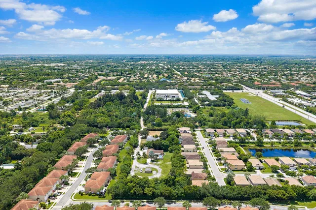 Residence photo 17
