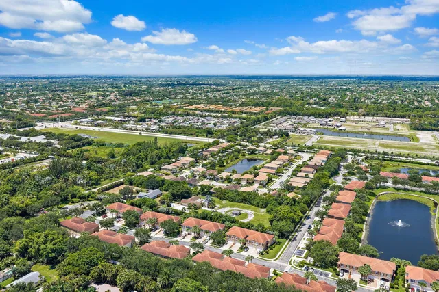 Residence photo 19