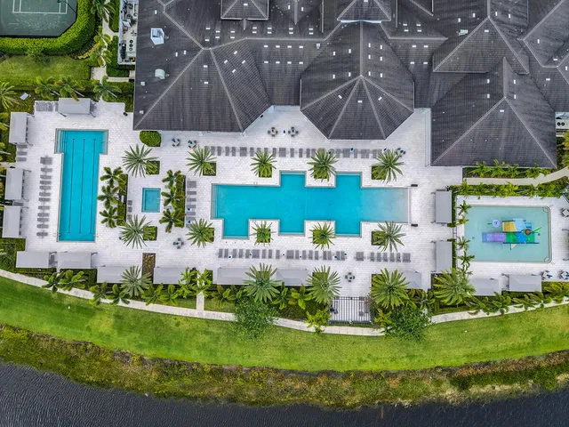 Boca Bridges Residence photo 41