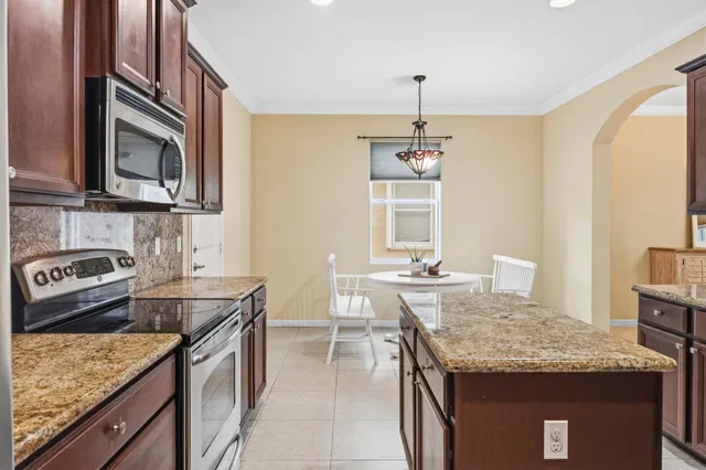 Residence photo 13