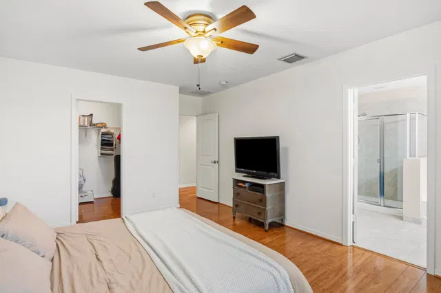 Residence photo 16