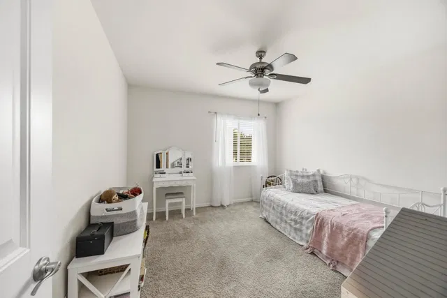 Residence photo 19