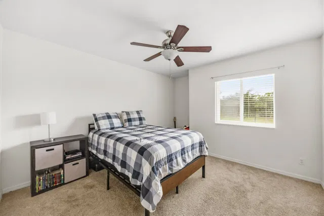Residence photo 23