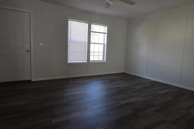 Residence photo 4