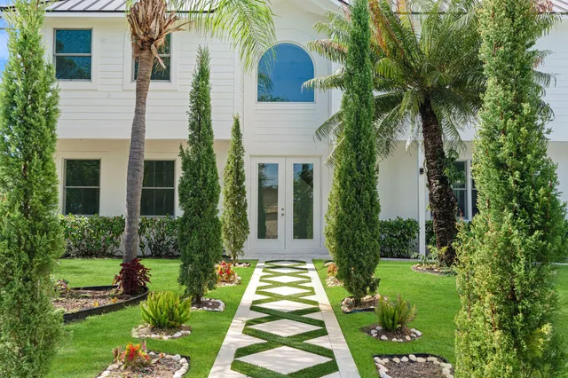 Residence photo 2