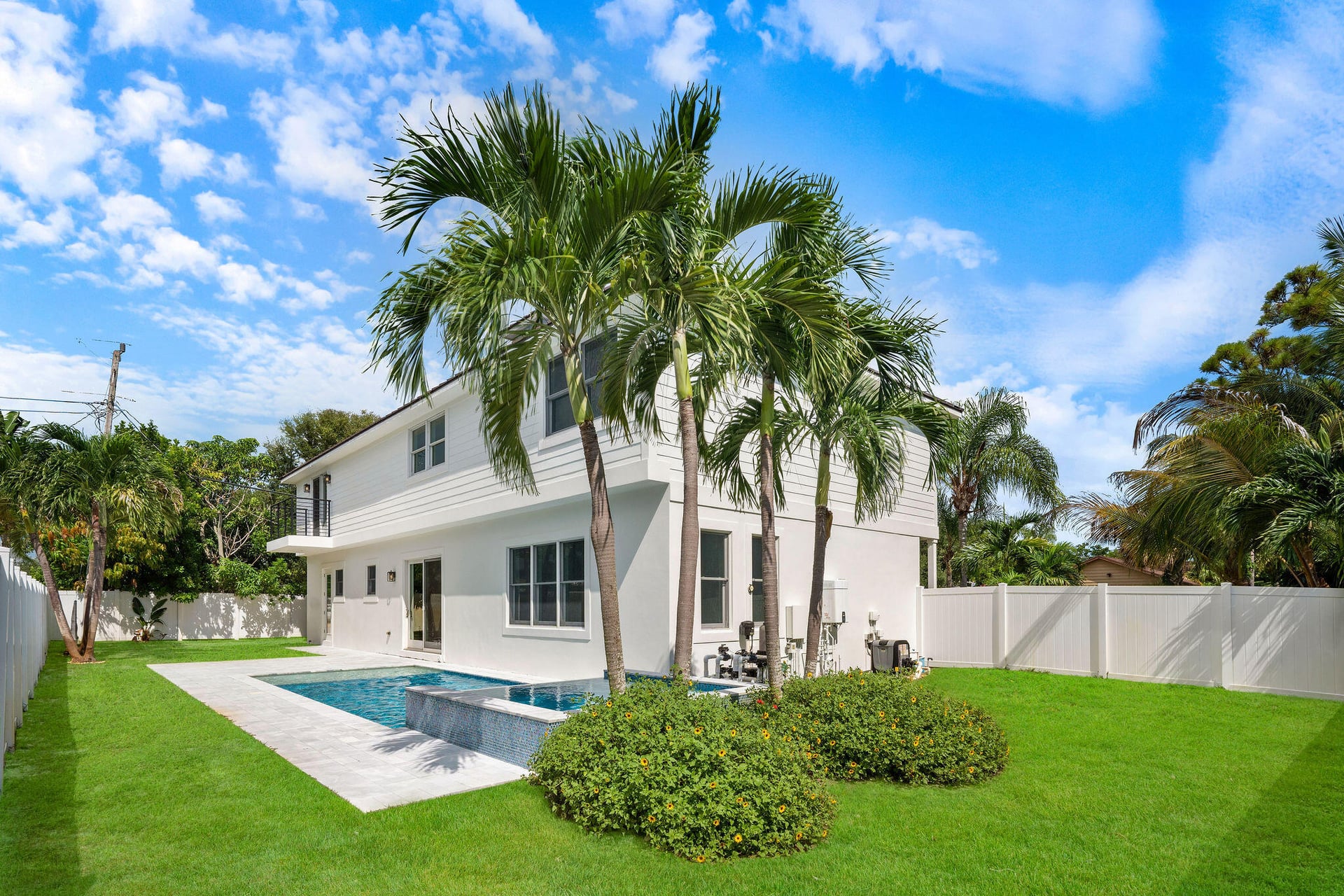 Residence photo 8