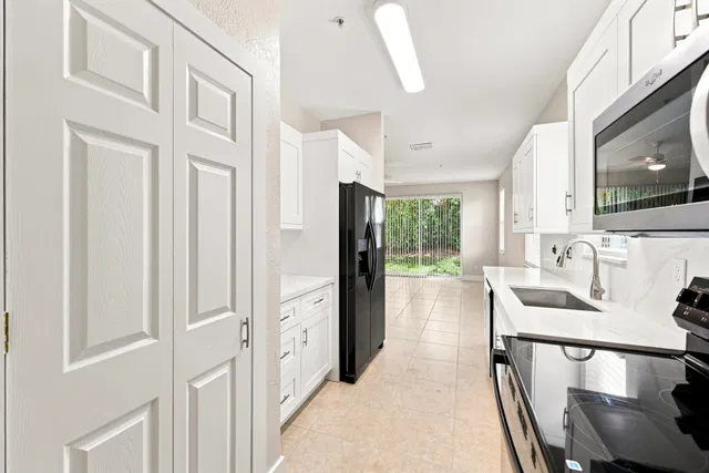 Residence photo 8