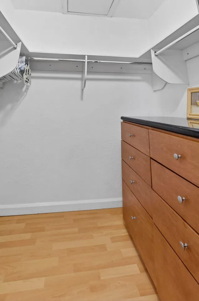  Residence photo 36