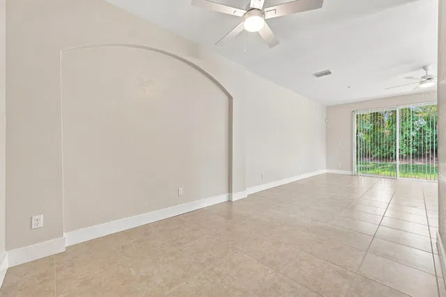 Residence photo 14