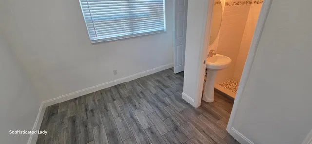  Residence photo 8