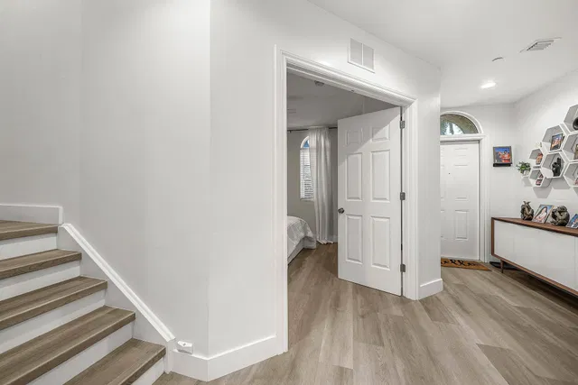 Residence photo 6