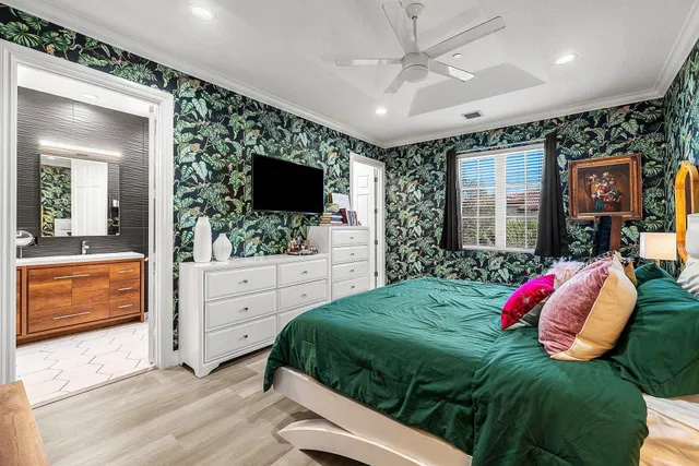 Residence photo 25