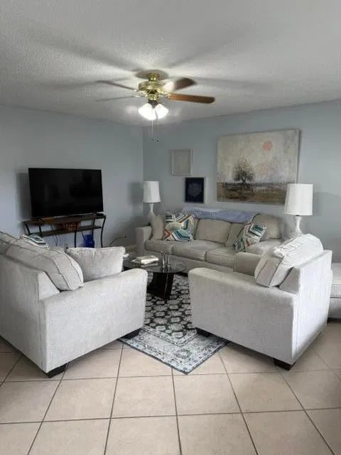  Unit 316 photo 5