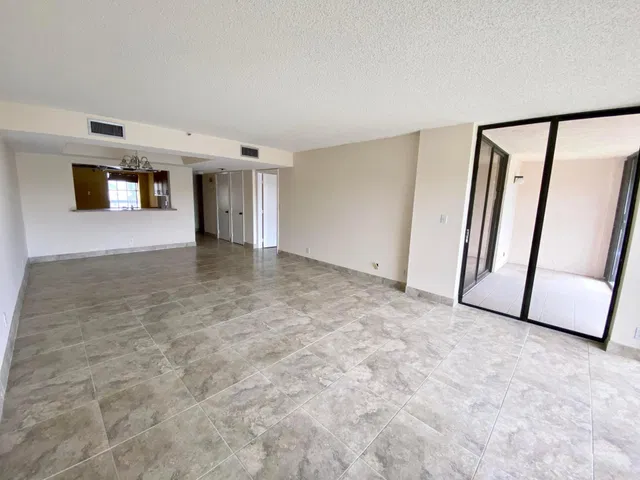 Unit 216 photo 12