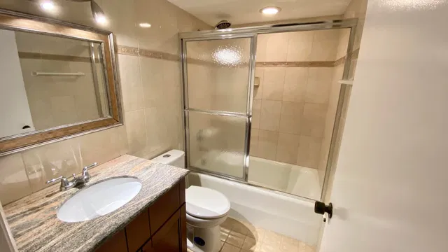 Unit 216 photo 16