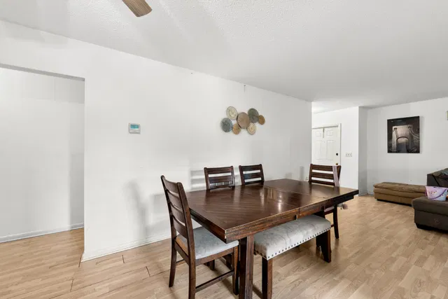 Residence photo 8