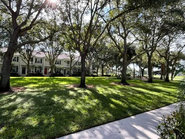 Charleston Court at Abacoa Residence photo 5