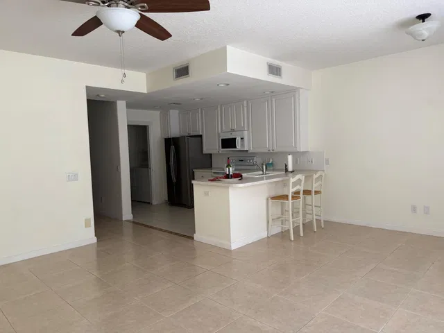 Charleston Court at Abacoa Residence photo 10