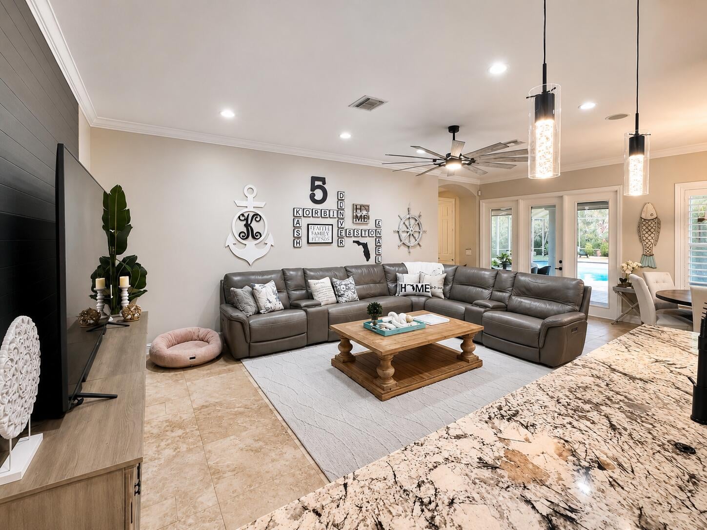 Residence photo 8