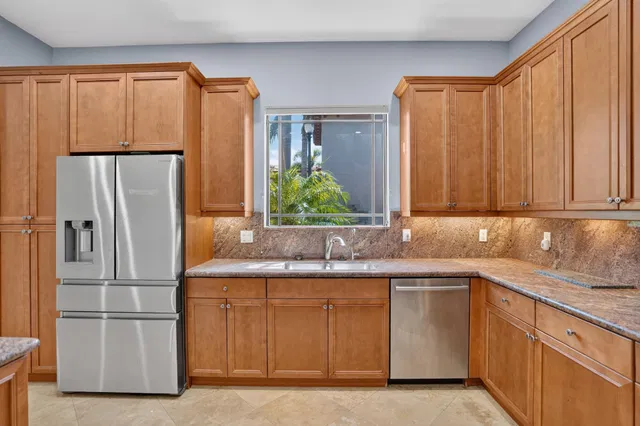  Residence photo 21
