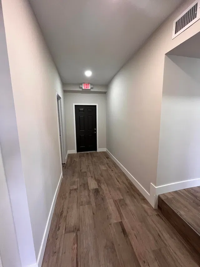  Residence photo 8