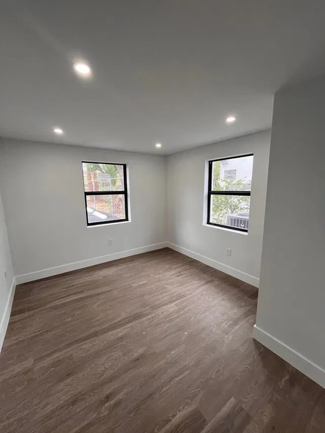  Residence photo 17