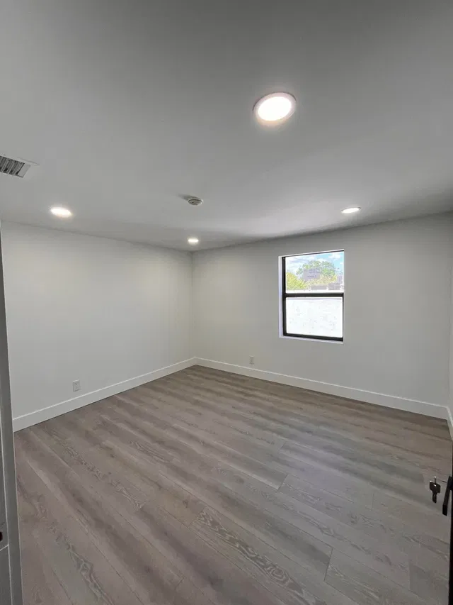  Residence photo 34