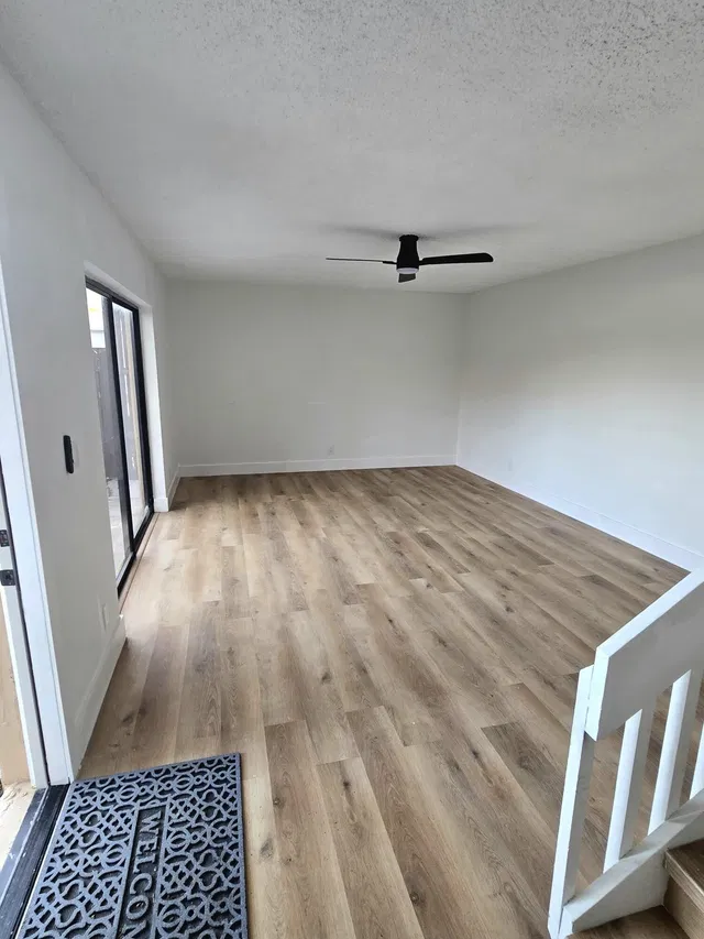 Residence photo 3