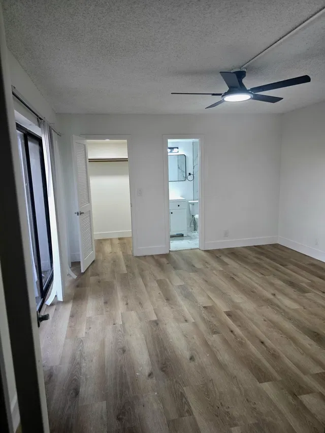 Residence photo 12