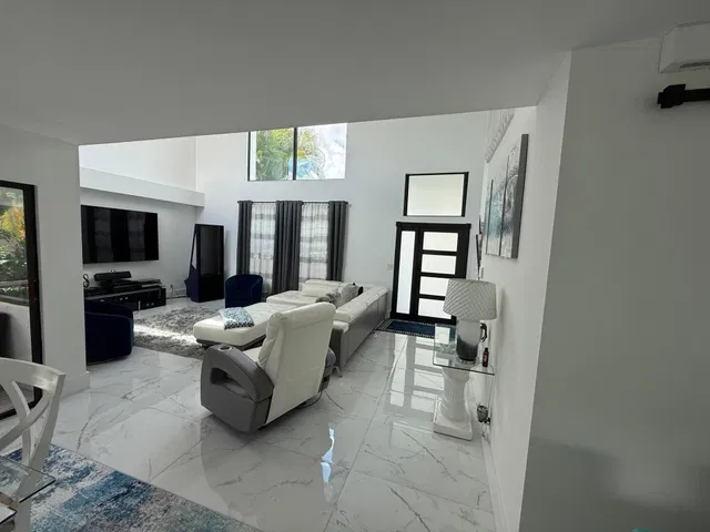 Residence photo 6