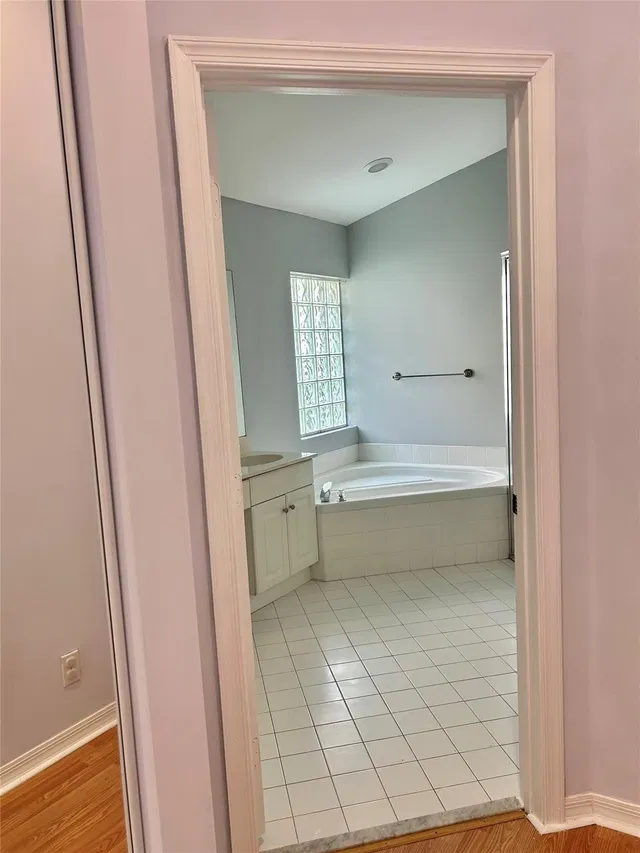  Residence photo 26