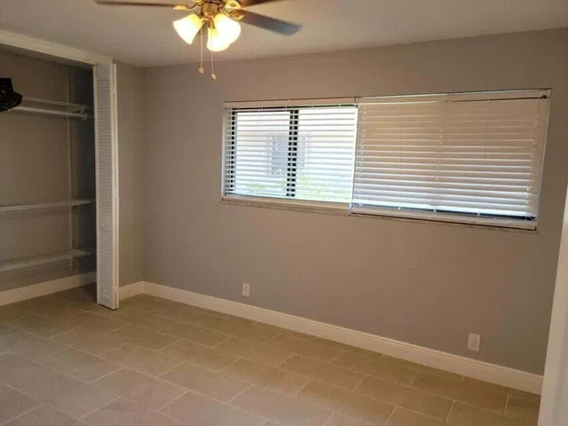 West Palm Beach Residence photo 5