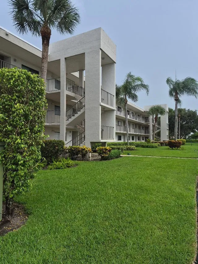  Unit 206 photo 14