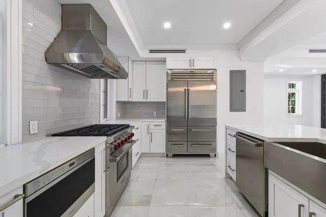 North End Palm Beach Residence photo 6