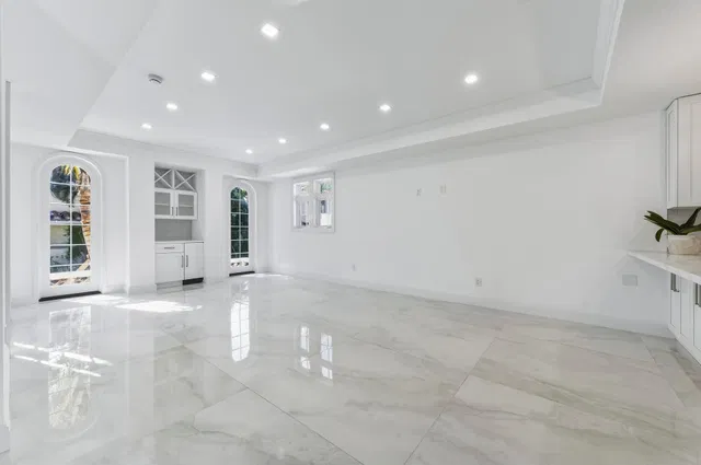 North End Palm Beach Residence photo 9