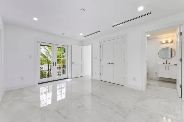 North End Palm Beach Residence photo 14