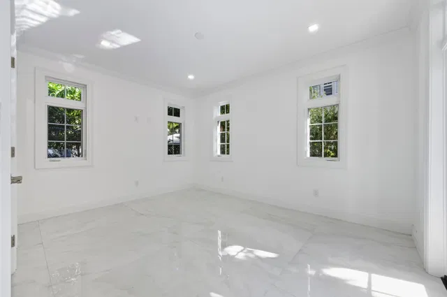 North End Palm Beach Residence photo 16