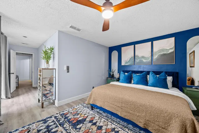 Residence photo 17